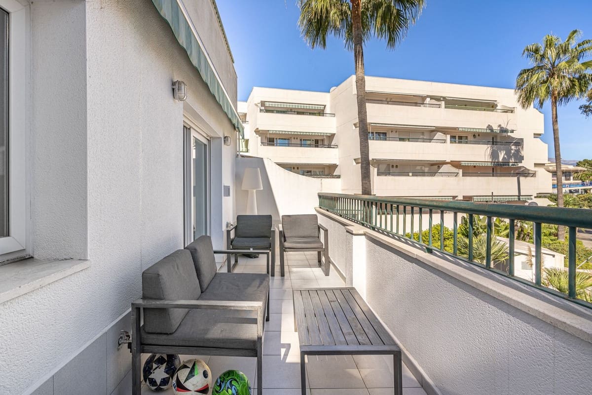 5 bedroom Apartment for sale in Guadalmina with pool garage - € 690,000 (Ref: 9207164)