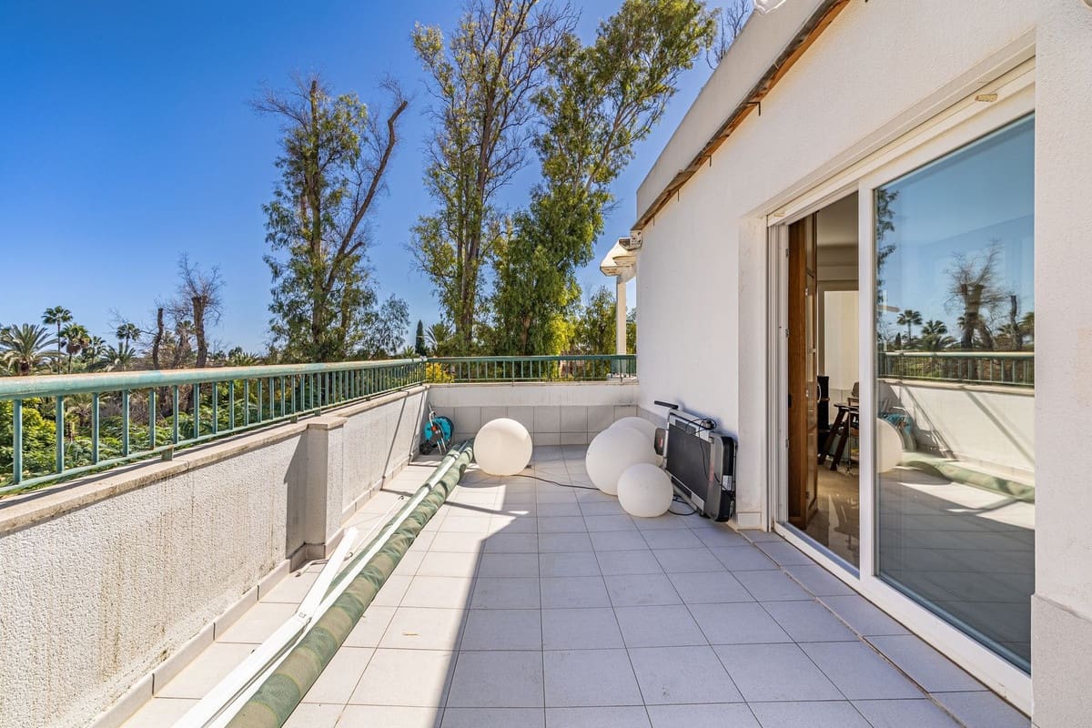 5 bedroom Apartment for sale in Guadalmina with pool garage - € 690,000 (Ref: 9207164)