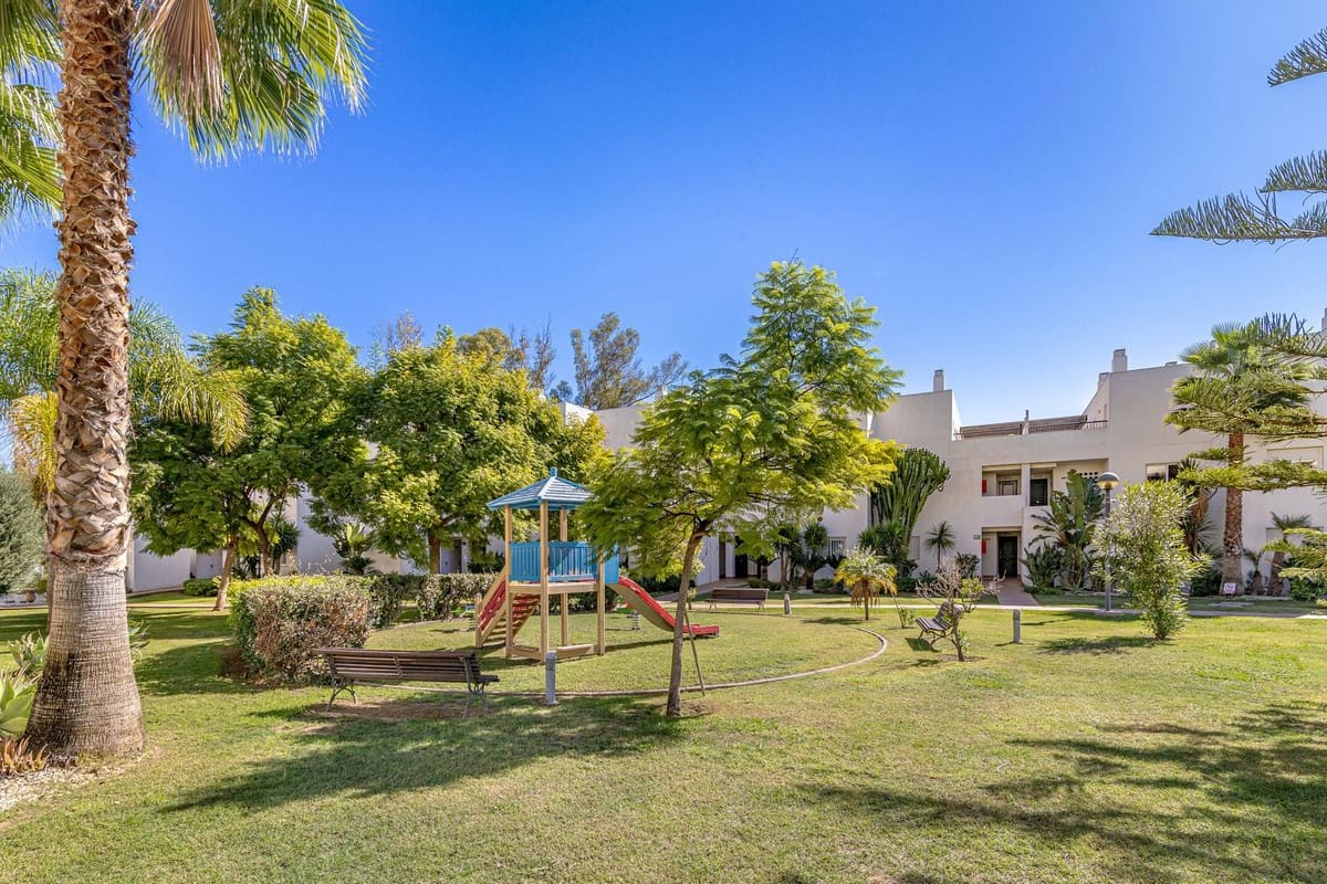 5 bedroom Apartment for sale in Guadalmina with pool garage - € 690,000 (Ref: 9207164)