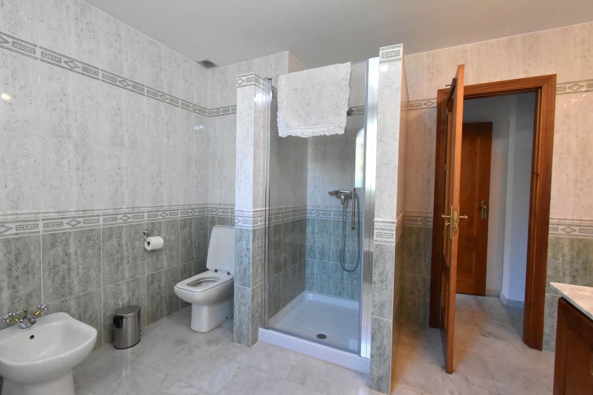 4 camera da letto Villa da affitare come casa vacanza in Manilva con piscina garage - 2.500 € (Rif: 9207166)