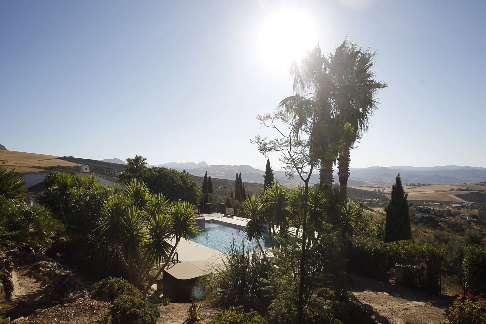 13 soveværelse Hotel til salg i Villanueva de la Concepcion - € 2.300.000 (Ref: 9211658)