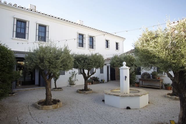 13 slaapkamer Hotel te koop in Villanueva de la Concepcion - € 2.300.000 (Ref: 9211658)