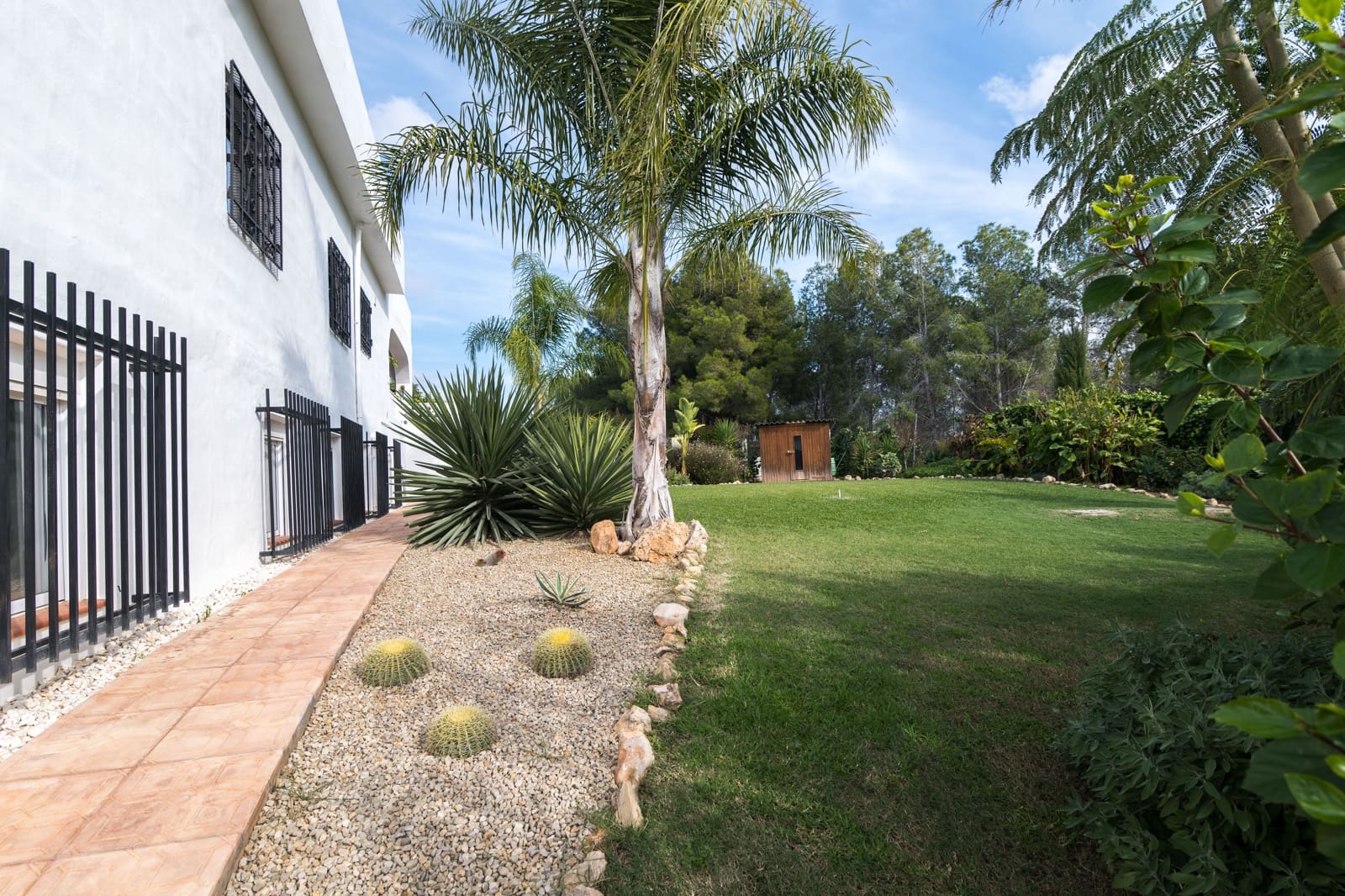 5 soverom Villa til salgs i Guadassuar med svømmebasseng garasje - € 697 000 (Ref: 9248413)