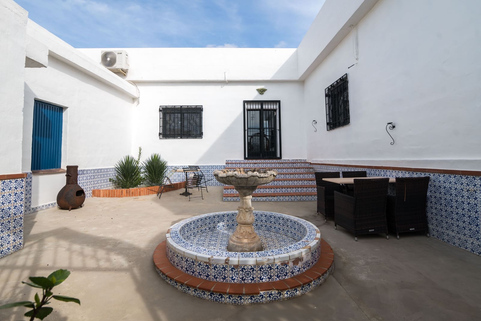 5 soverom Villa til salgs i Guadassuar med svømmebasseng garasje - € 697 000 (Ref: 9248413)