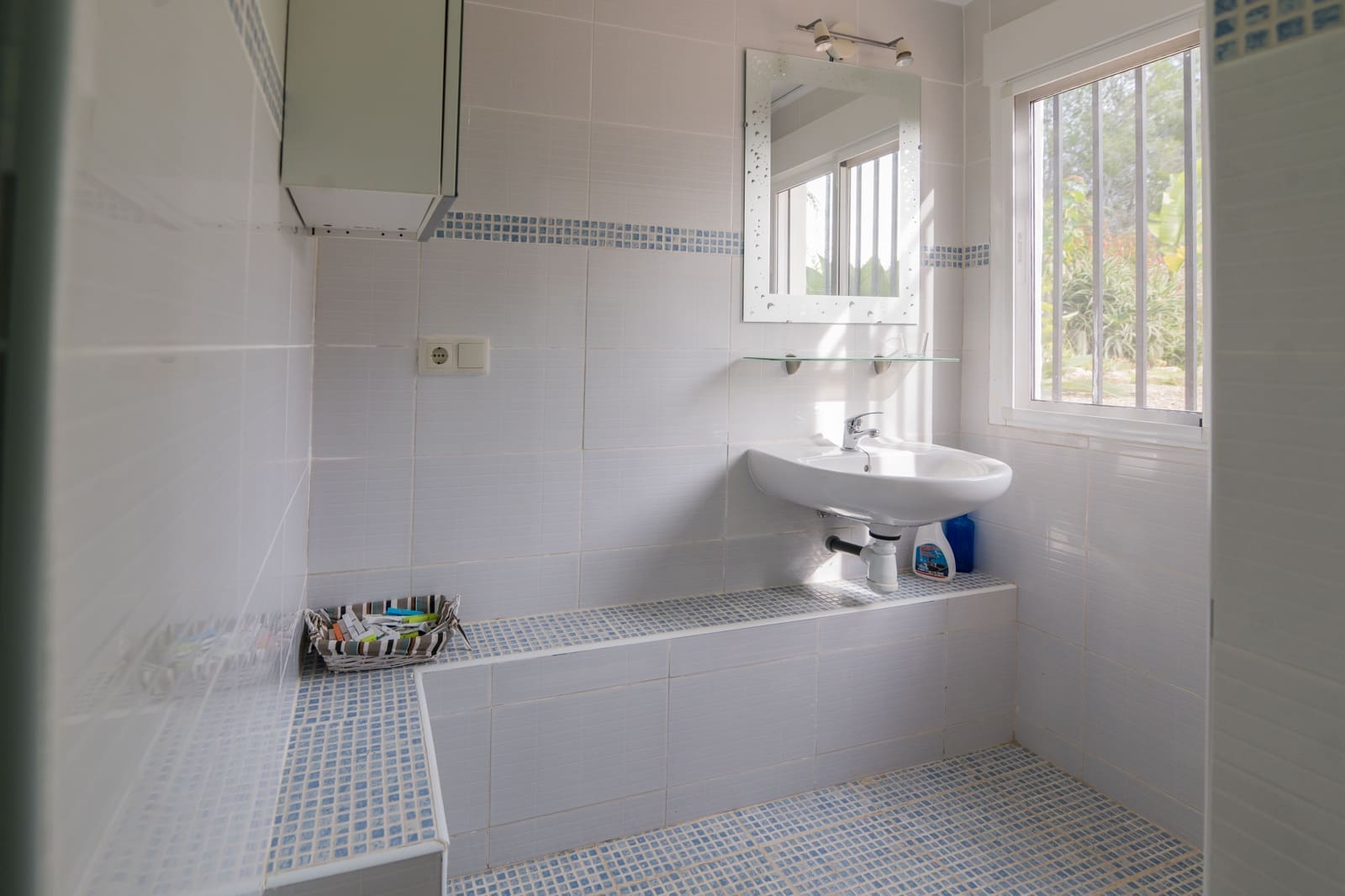 5 soverom Villa til salgs i Guadassuar med svømmebasseng garasje - € 697 000 (Ref: 9248413)