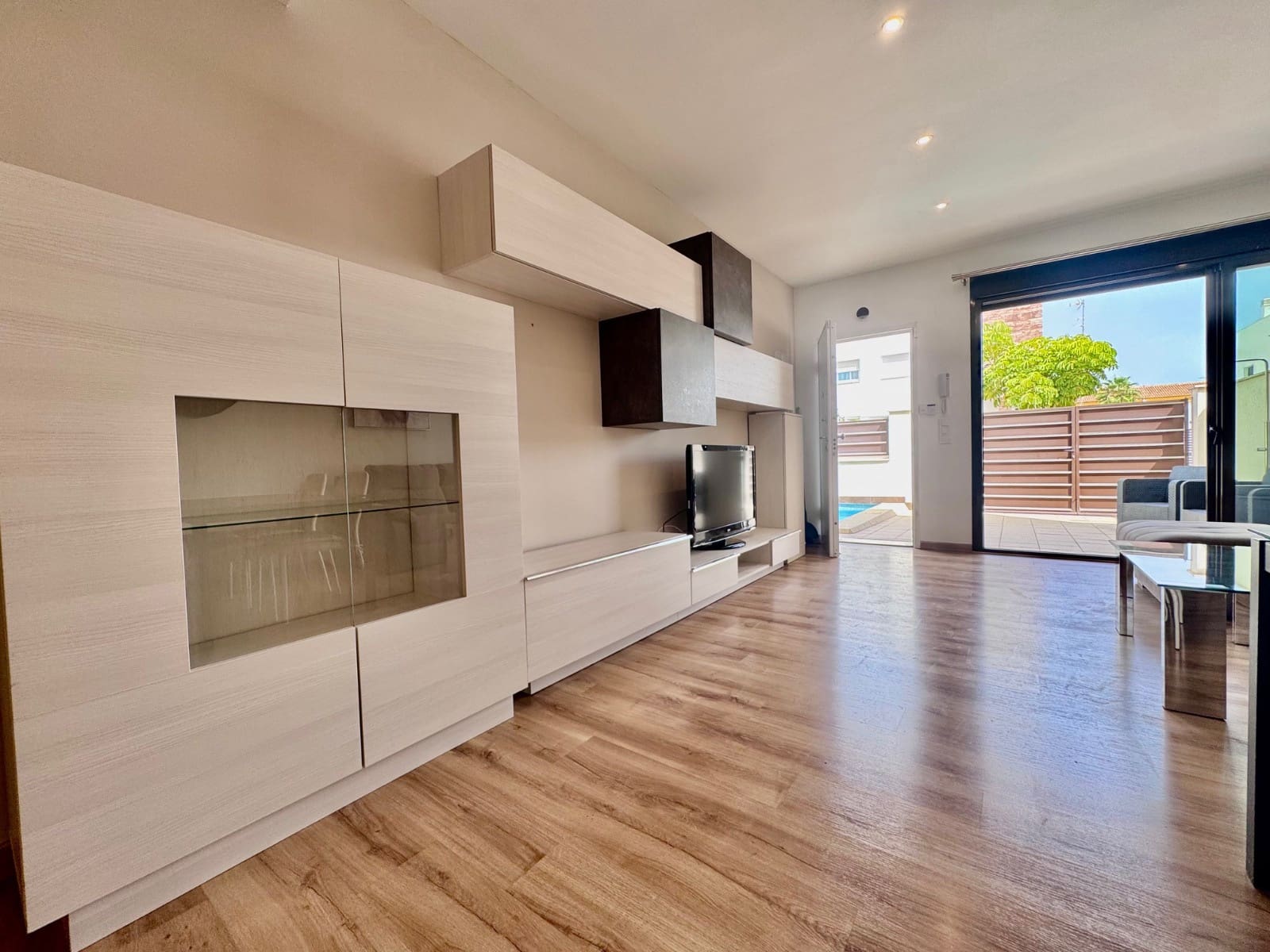 Chalet de 3 habitaciones en San Pedro del Pinatar en venta con piscina - 299.900 € (Ref: 9223337)