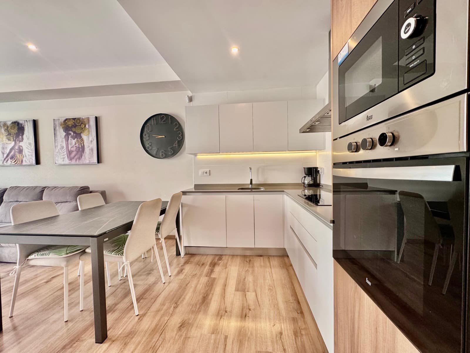 Chalet de 3 habitaciones en San Pedro del Pinatar en venta con piscina - 299.900 € (Ref: 9223337)