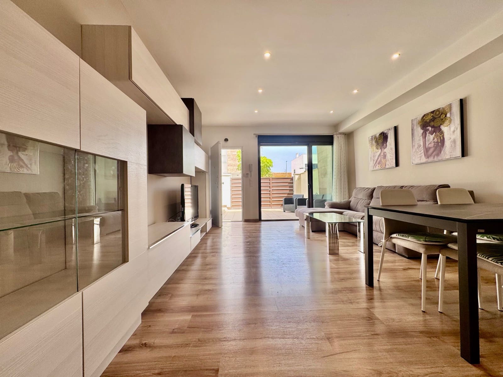 Chalet de 3 habitaciones en San Pedro del Pinatar en venta con piscina - 299.900 € (Ref: 9223337)