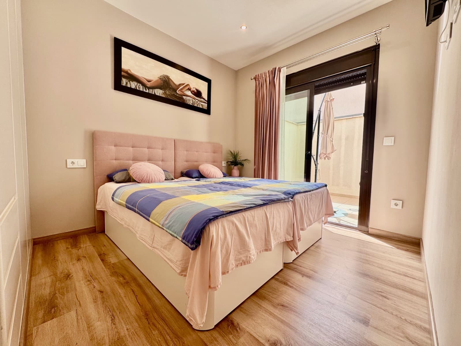 Chalet de 3 habitaciones en San Pedro del Pinatar en venta con piscina - 299.900 € (Ref: 9223337)