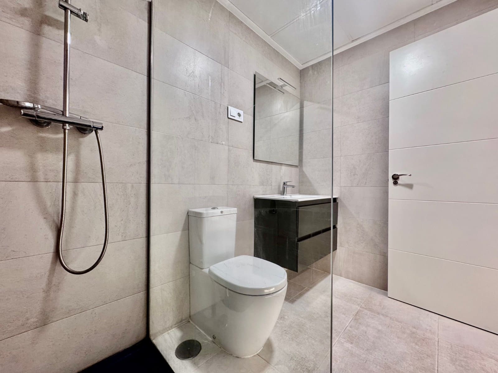 Chalet de 3 habitaciones en San Pedro del Pinatar en venta con piscina - 299.900 € (Ref: 9223337)