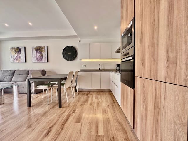 Chalet de 3 habitaciones en San Pedro del Pinatar en venta con piscina - 299.900 € (Ref: 9223337)