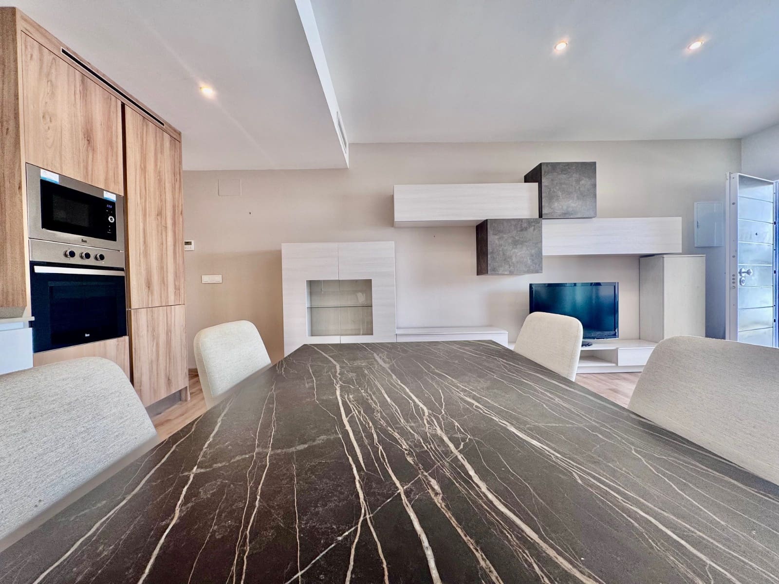 Chalet de 3 habitaciones en San Pedro del Pinatar en venta con piscina - 299.900 € (Ref: 9223337)