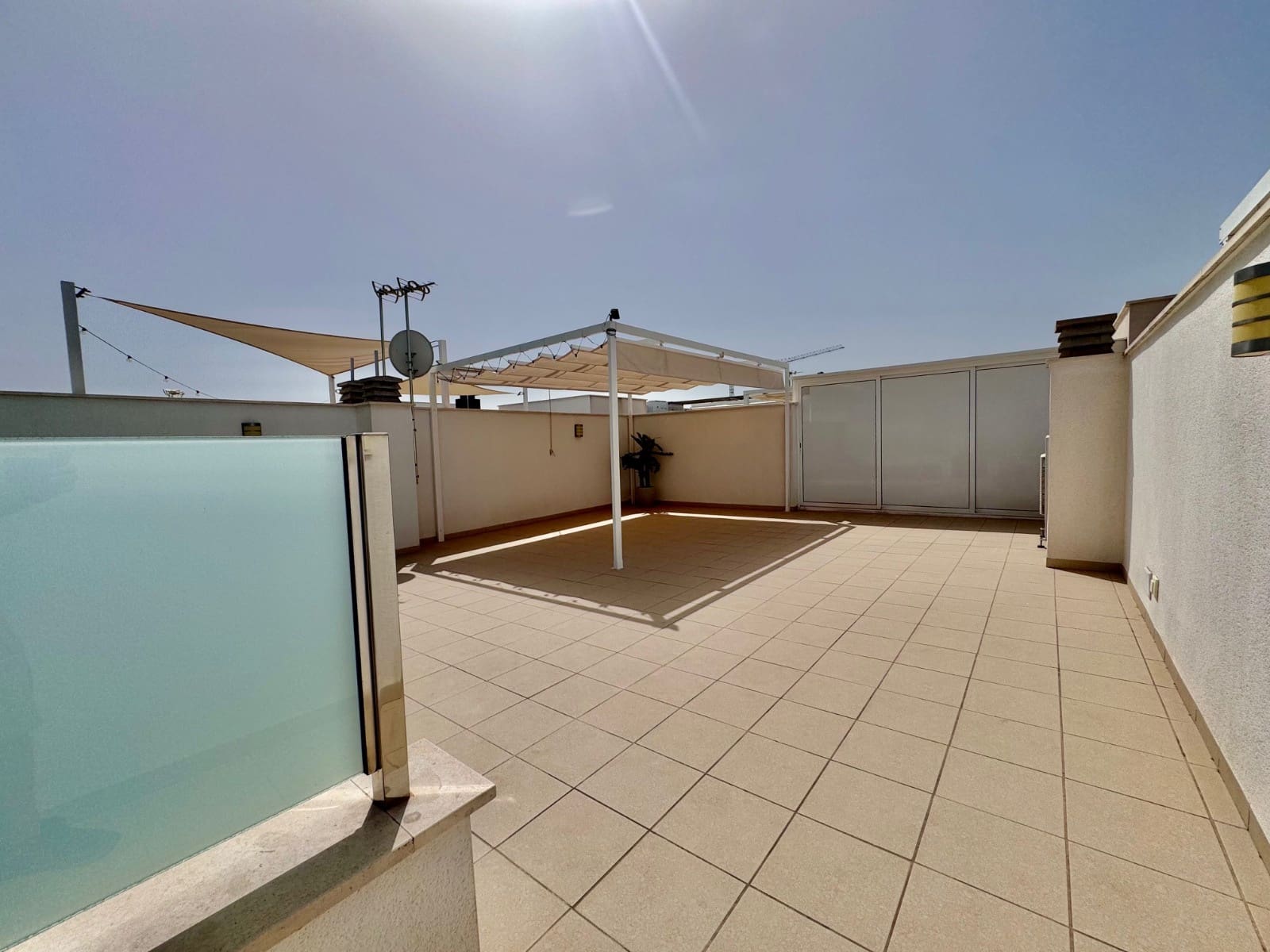 Chalet de 3 habitaciones en San Pedro del Pinatar en venta con piscina - 299.900 € (Ref: 9223337)