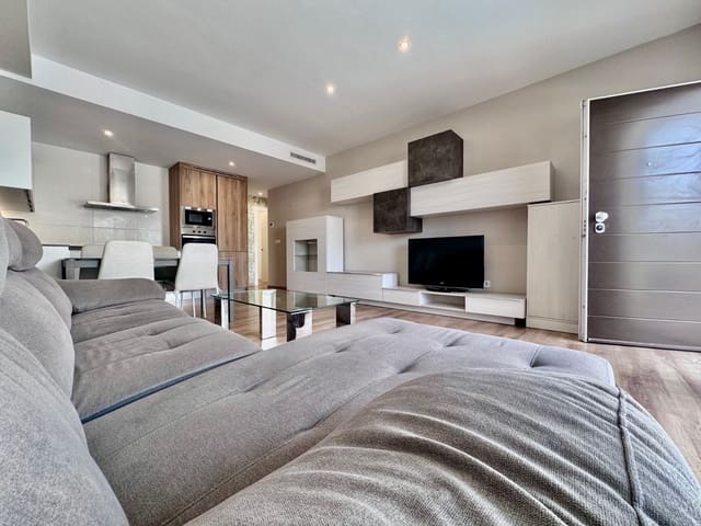 Chalet de 3 habitaciones en San Pedro del Pinatar en venta con piscina - 299.900 € (Ref: 9223337)