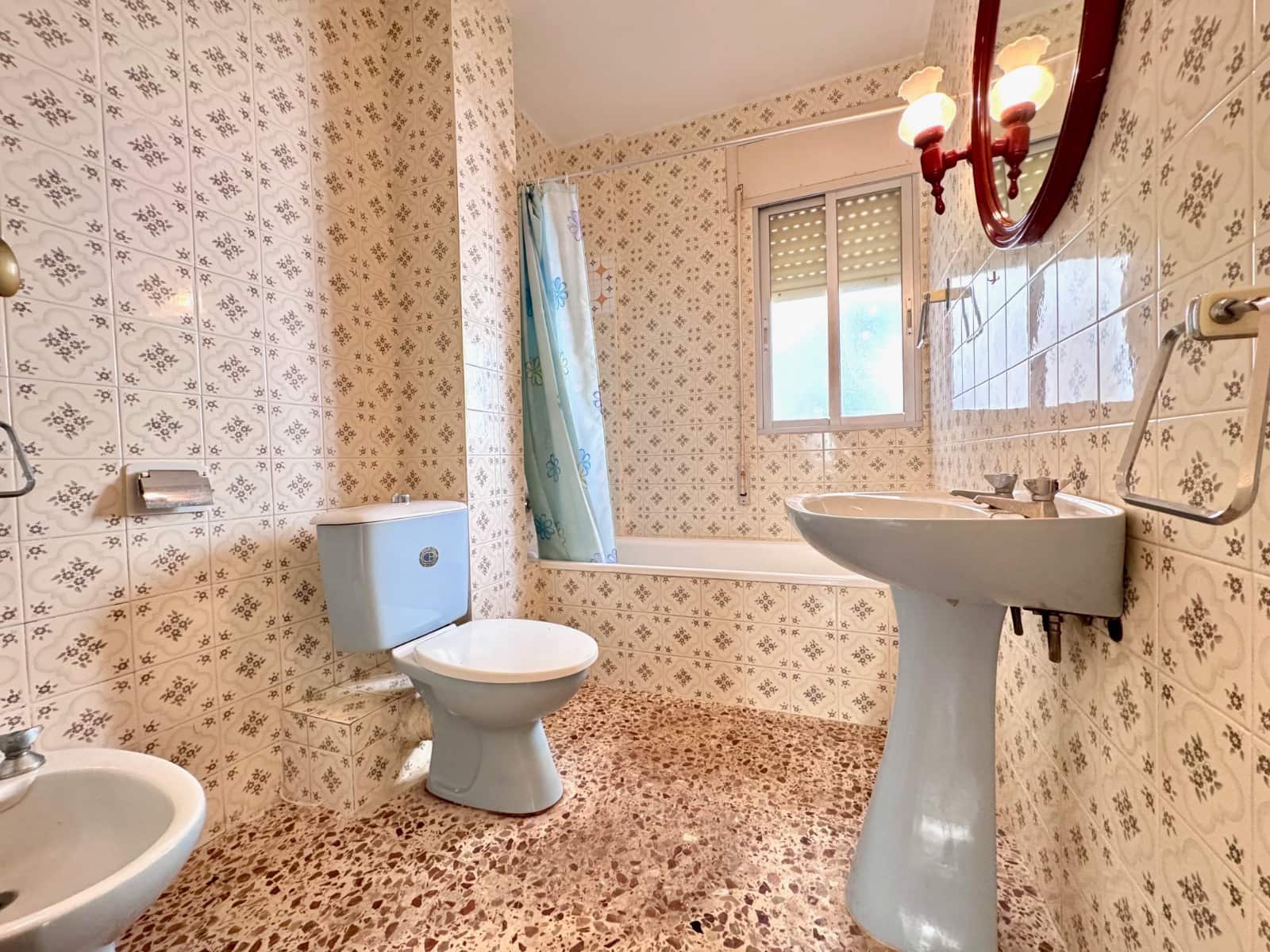 3 bedroom Apartment for sale in San Pedro del Pinatar with garage - € 112,000 (Ref: 9223542)