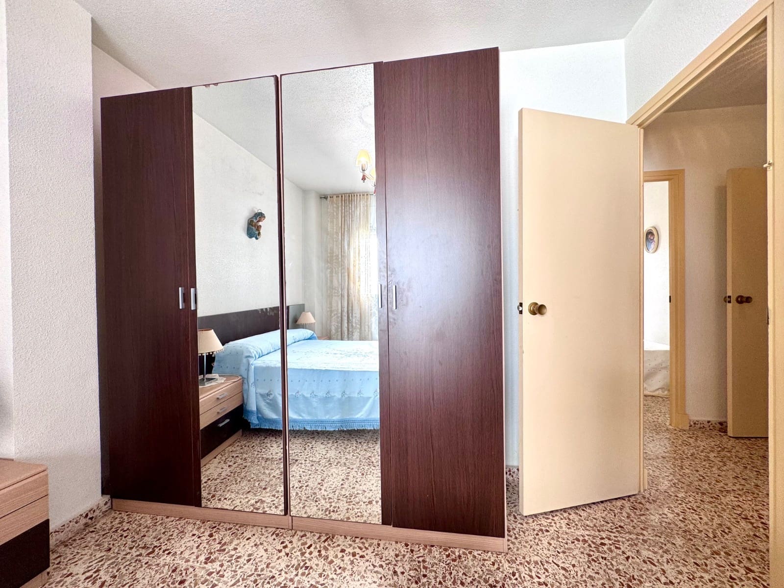 3 bedroom Apartment for sale in San Pedro del Pinatar with garage - € 112,000 (Ref: 9223542)