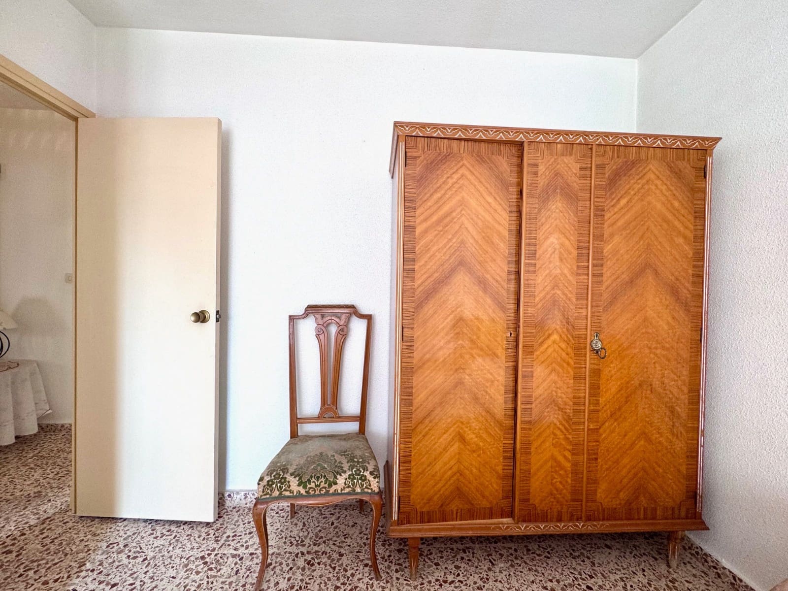 3 bedroom Apartment for sale in San Pedro del Pinatar with garage - € 112,000 (Ref: 9223542)