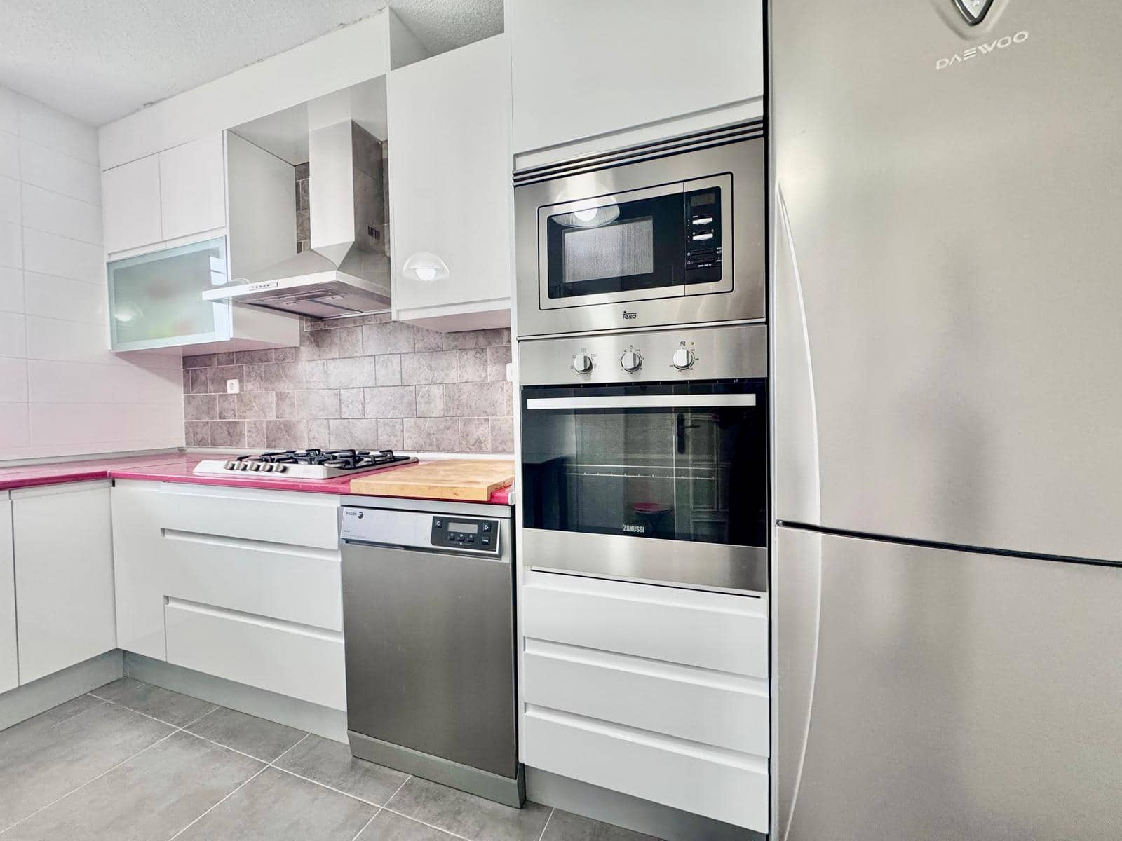 2 bedroom Apartment for sale in San Pedro del Pinatar with garage - € 122,900 (Ref: 9223554)