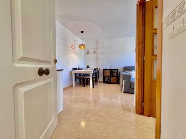 Apartamento de 3 habitaciones en San Pedro del Pinatar en venta con garaje - 139.900 € (Ref: 9223561)