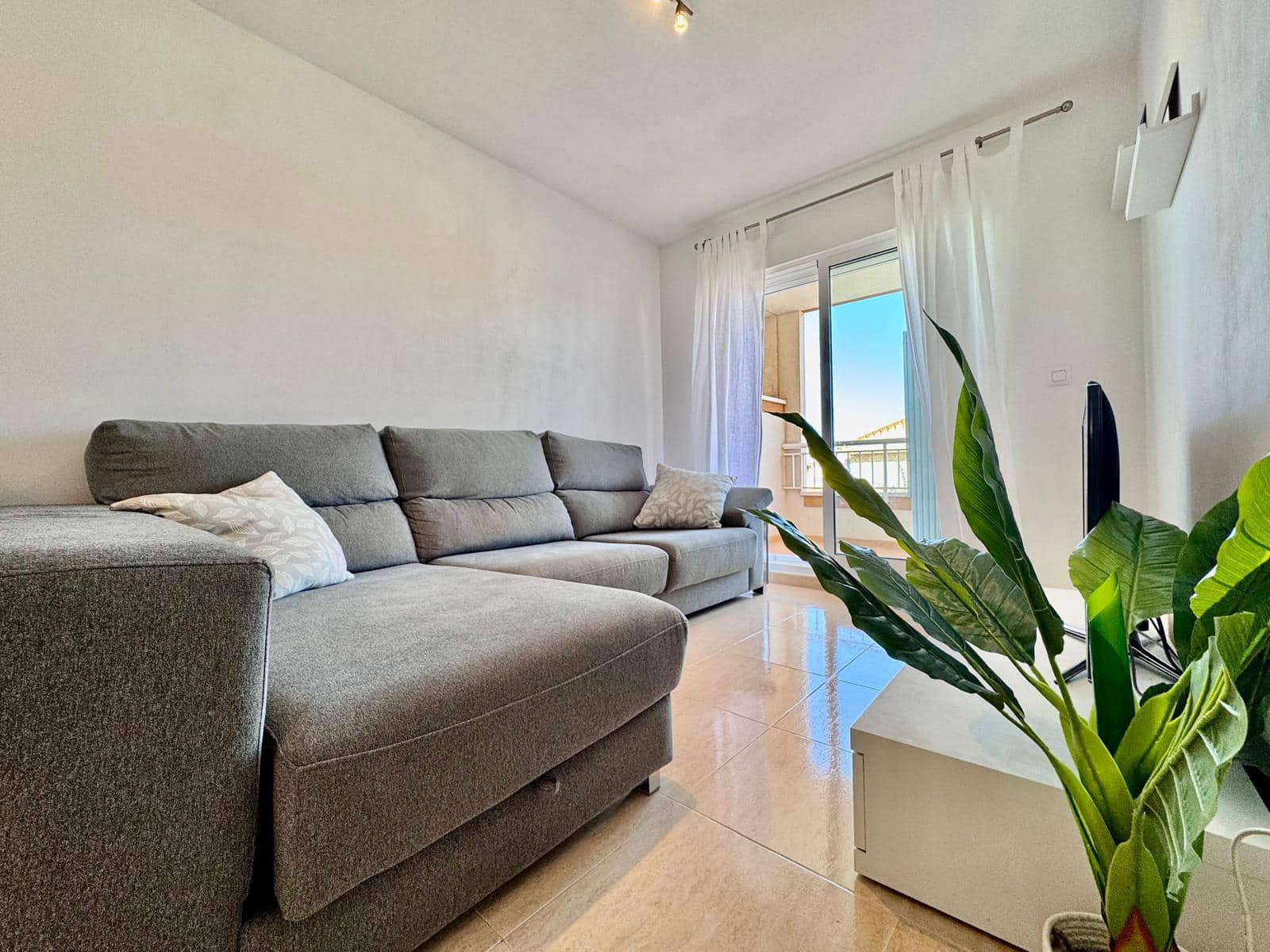 3 bedroom Apartment for sale in San Pedro del Pinatar with garage - € 139,900 (Ref: 9223561)