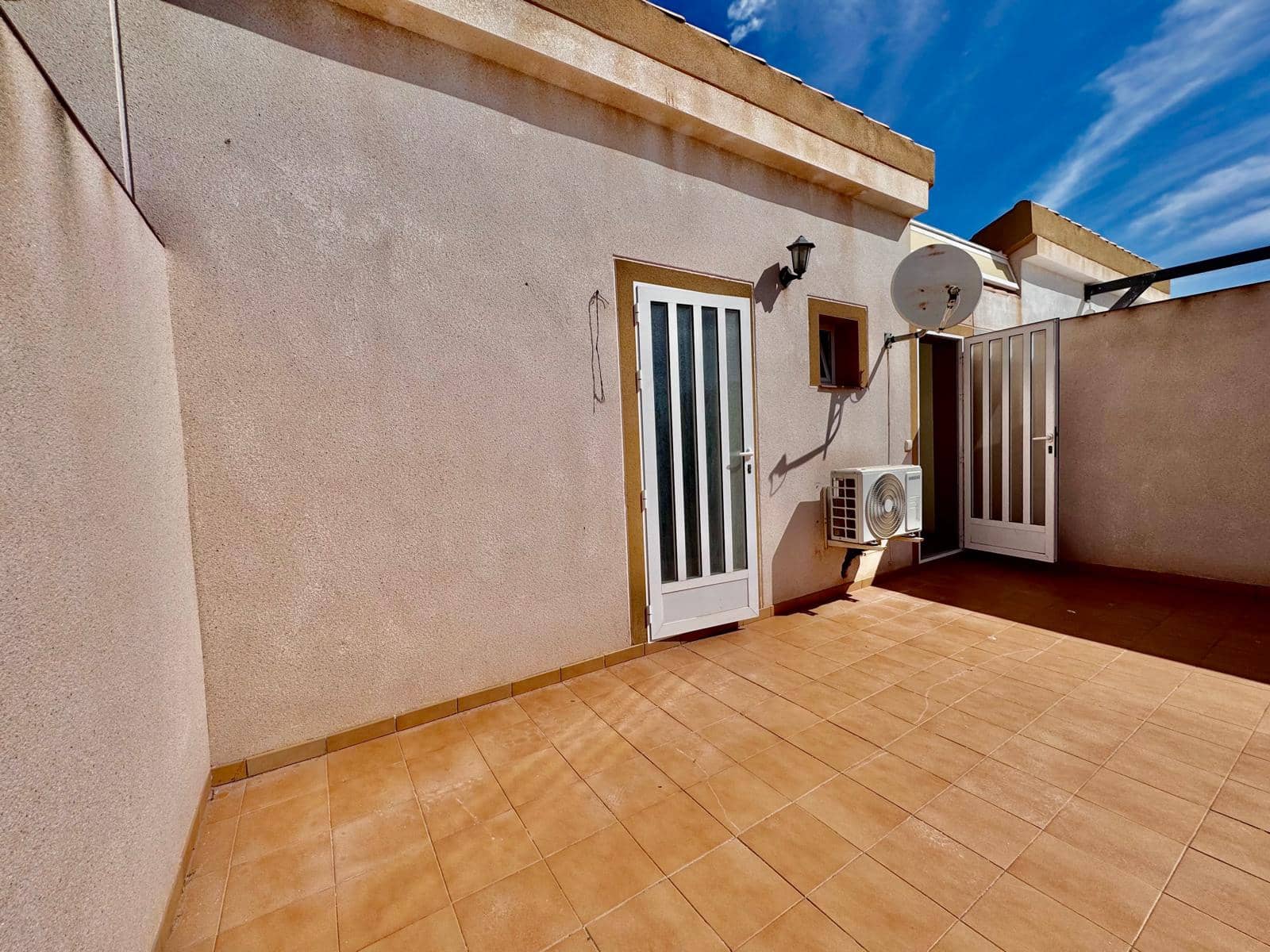 3 bedroom Apartment for sale in San Pedro del Pinatar with garage - € 139,900 (Ref: 9223561)