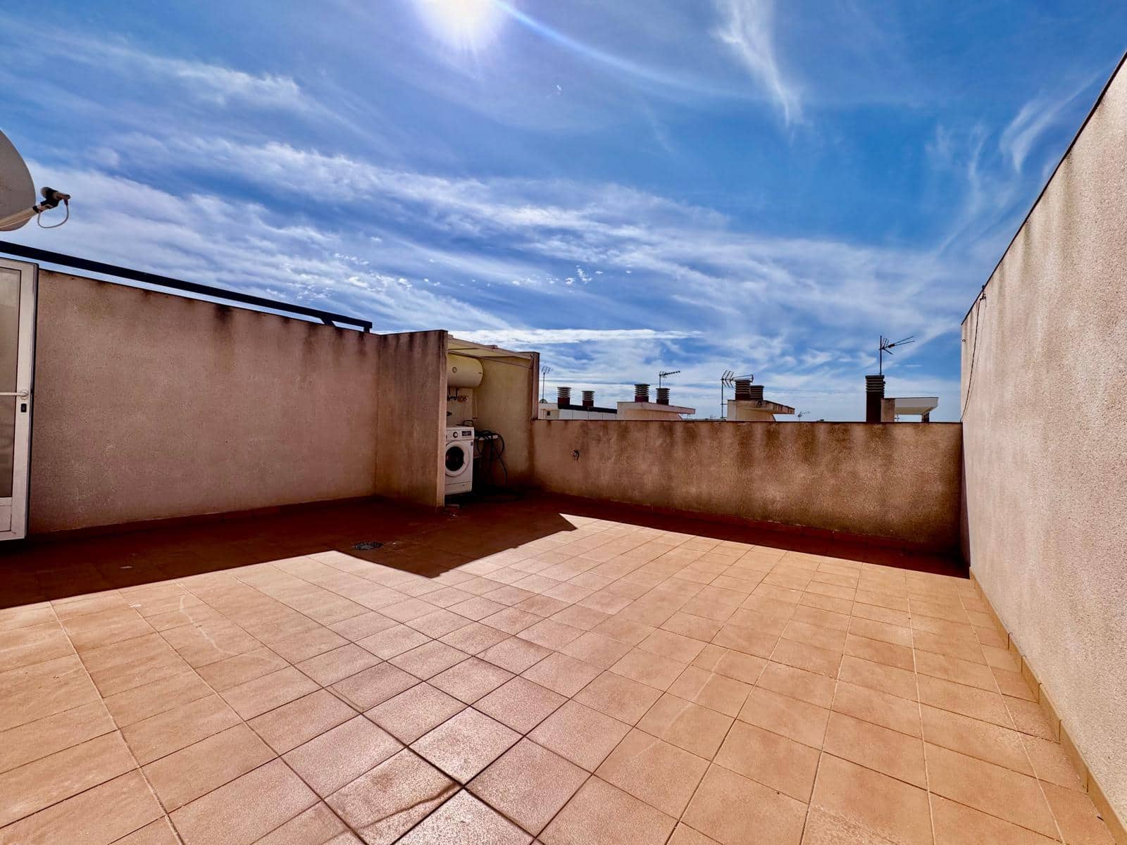 3 bedroom Apartment for sale in San Pedro del Pinatar with garage - € 139,900 (Ref: 9223561)