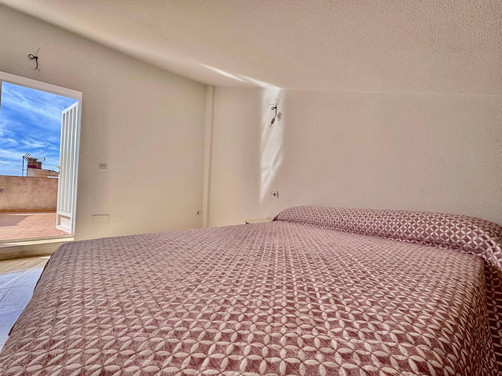 3 bedroom Apartment for sale in San Pedro del Pinatar with garage - € 139,900 (Ref: 9223561)