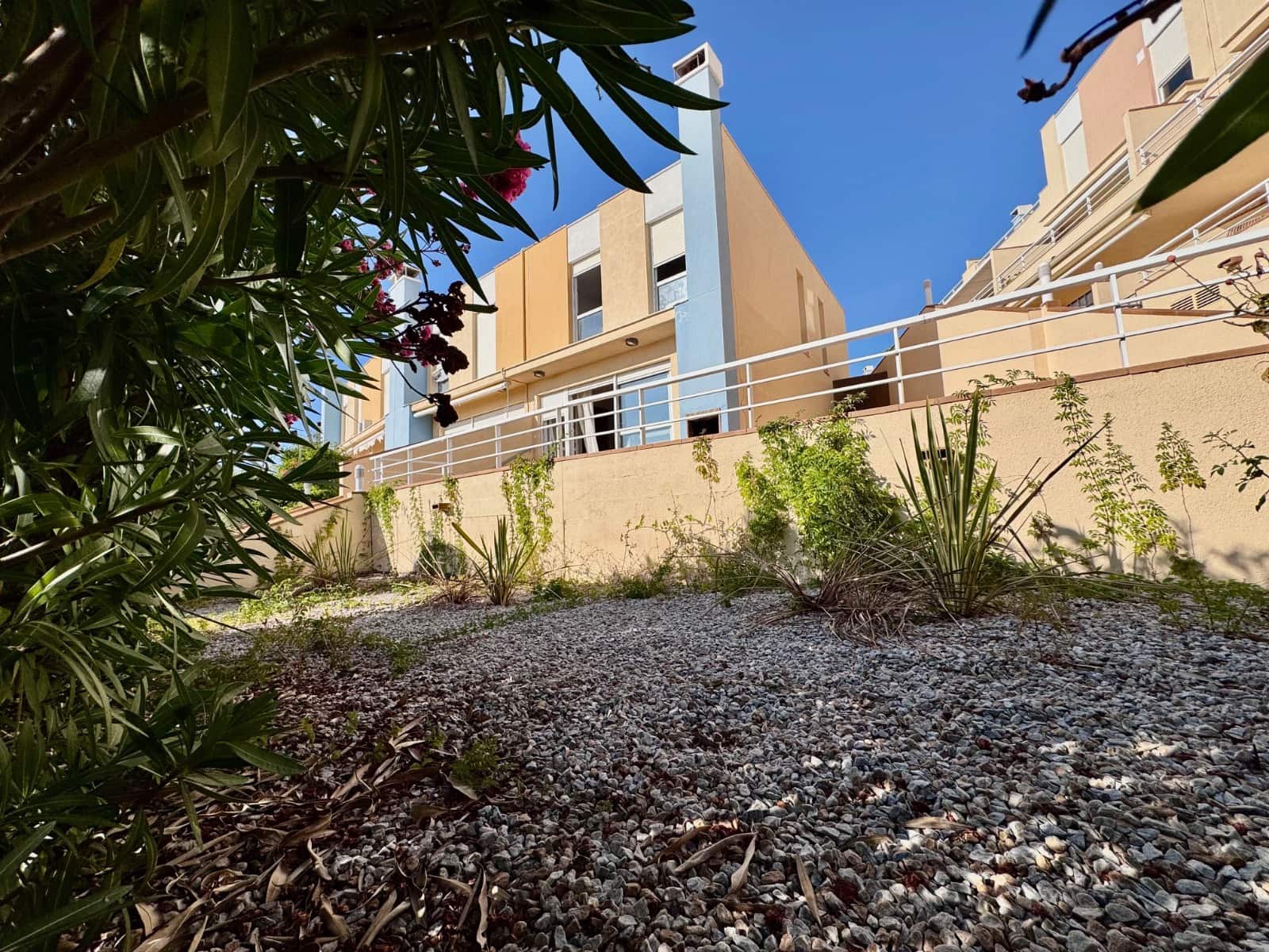 3 soveværelse Byhus til salg i Campoamor med swimmingpool garage - € 389.000 (Ref: 9223573)