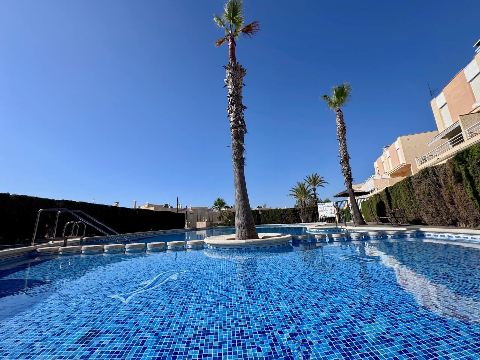 3 soveværelse Byhus til salg i Campoamor med swimmingpool garage - € 389.000 (Ref: 9223573)