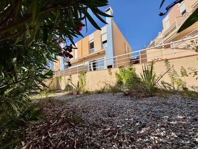 3 soveværelse Byhus til salg i Campoamor, Orihuela med swimmingpool garage - € 389.000 (Ref: 9223573)