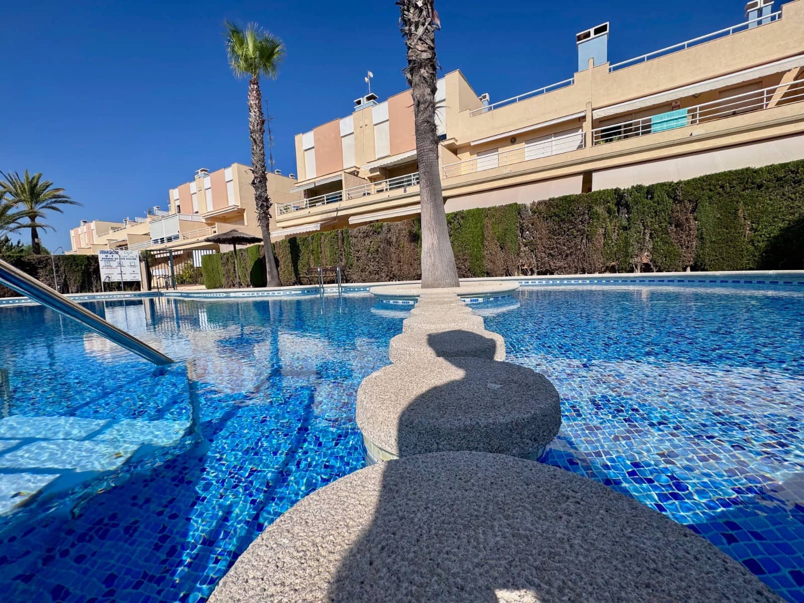 3 soveværelse Byhus til salg i Campoamor med swimmingpool garage - € 389.000 (Ref: 9223573)