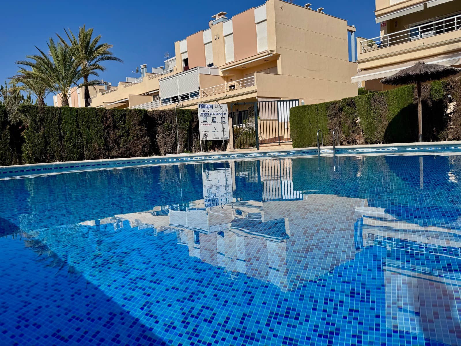 3 soveværelse Byhus til salg i Campoamor med swimmingpool garage - € 389.000 (Ref: 9223573)