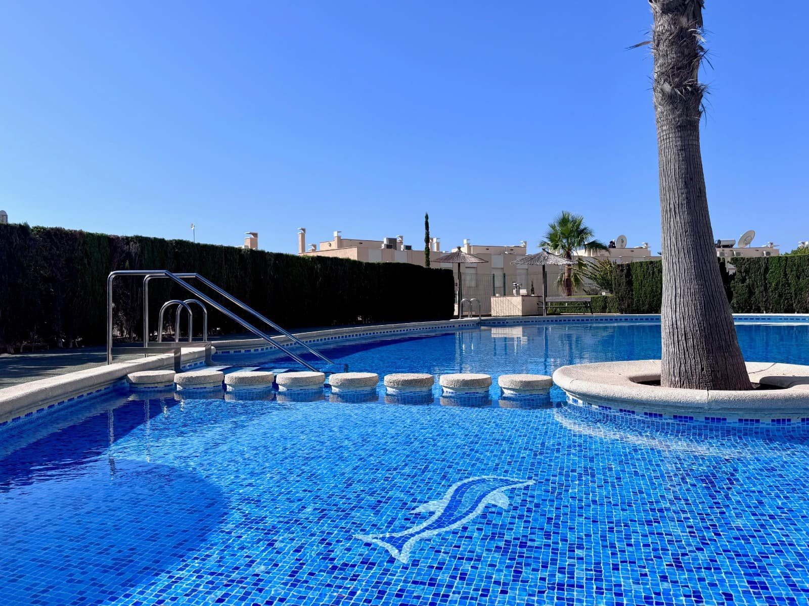 3 soveværelse Byhus til salg i Campoamor med swimmingpool garage - € 389.000 (Ref: 9223573)