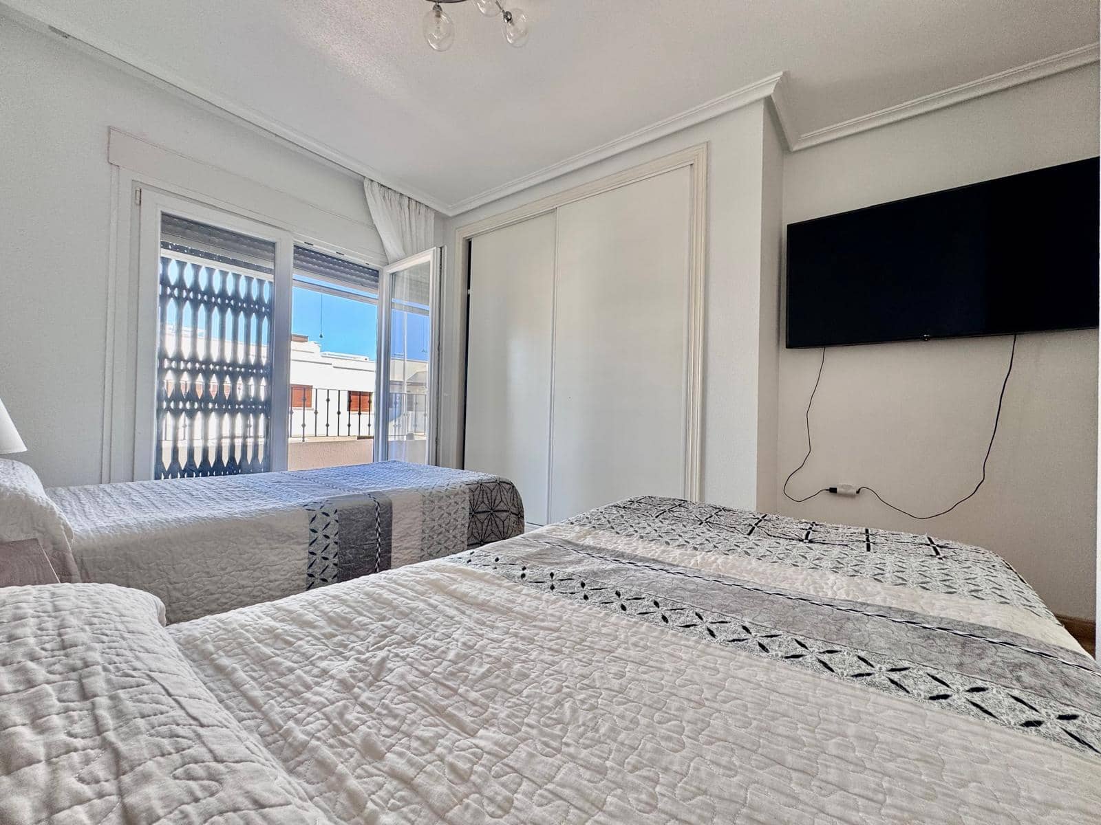 2 bedroom Villa for sale in San Pedro del Pinatar with pool - € 195,000 (Ref: 9223621)