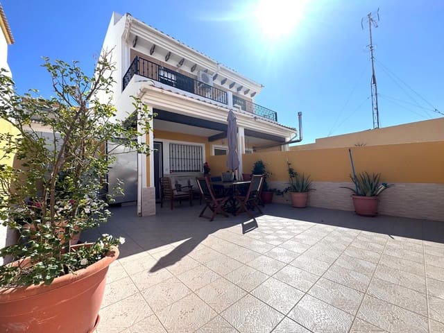 2 quarto Moradia para venda em San Pedro del Pinatar com piscina - 195 000 € (Ref: 9223621)