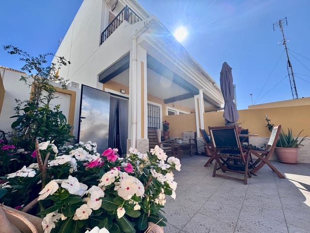 2 quarto Moradia para venda em San Pedro del Pinatar com piscina - 195 000 € (Ref: 9223621)