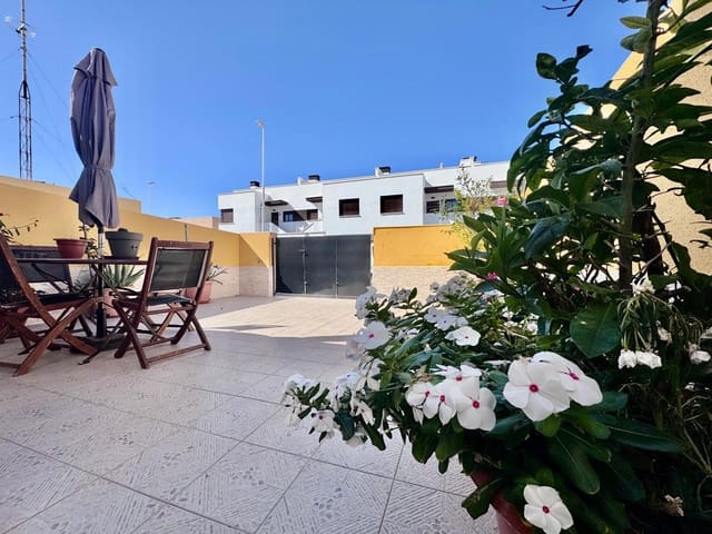 2 quarto Moradia para venda em San Pedro del Pinatar com piscina - 195 000 € (Ref: 9223621)