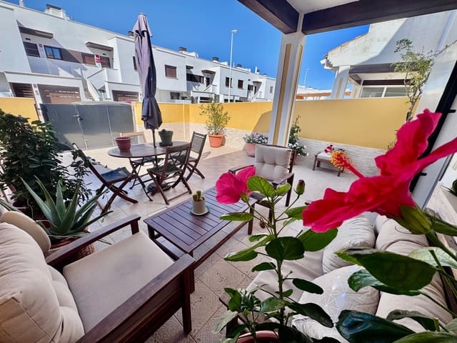 2 quarto Moradia para venda em San Pedro del Pinatar com piscina - 195 000 € (Ref: 9223621)