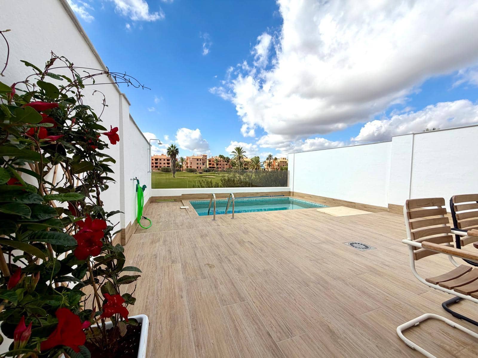 3 sypialnia Dom na sprzedaż w Los Alcazares z basenem - 357 000 € (Ref: 9357708)