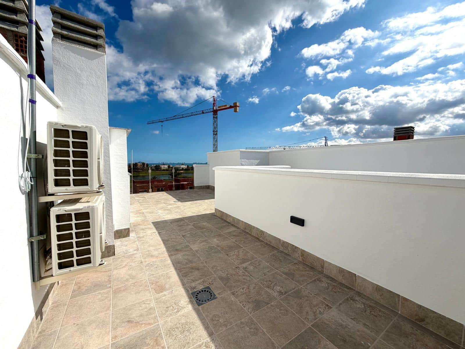 3 sypialnia Dom na sprzedaż w Los Alcazares z basenem - 357 000 € (Ref: 9357708)