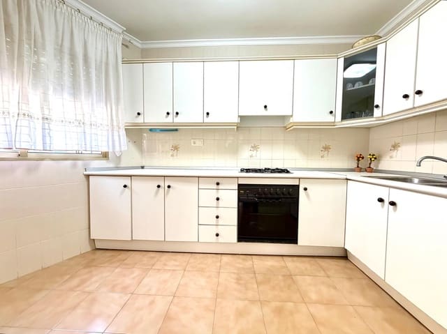 4 soveværelse Villa til salg i San Pedro del Pinatar - € 160.000 (Ref: 9382006)