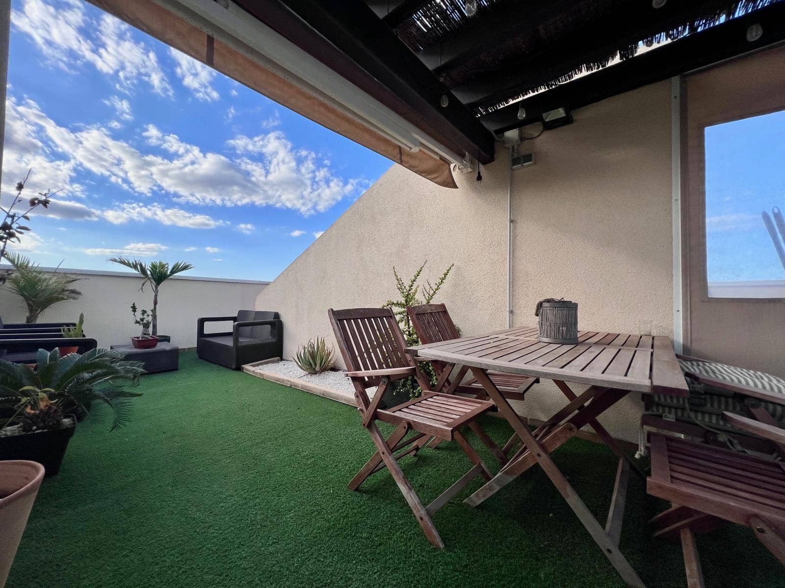 2 bedroom Penthouse for sale in San Pedro del Pinatar with pool garage - € 169,000 (Ref: 9413259)