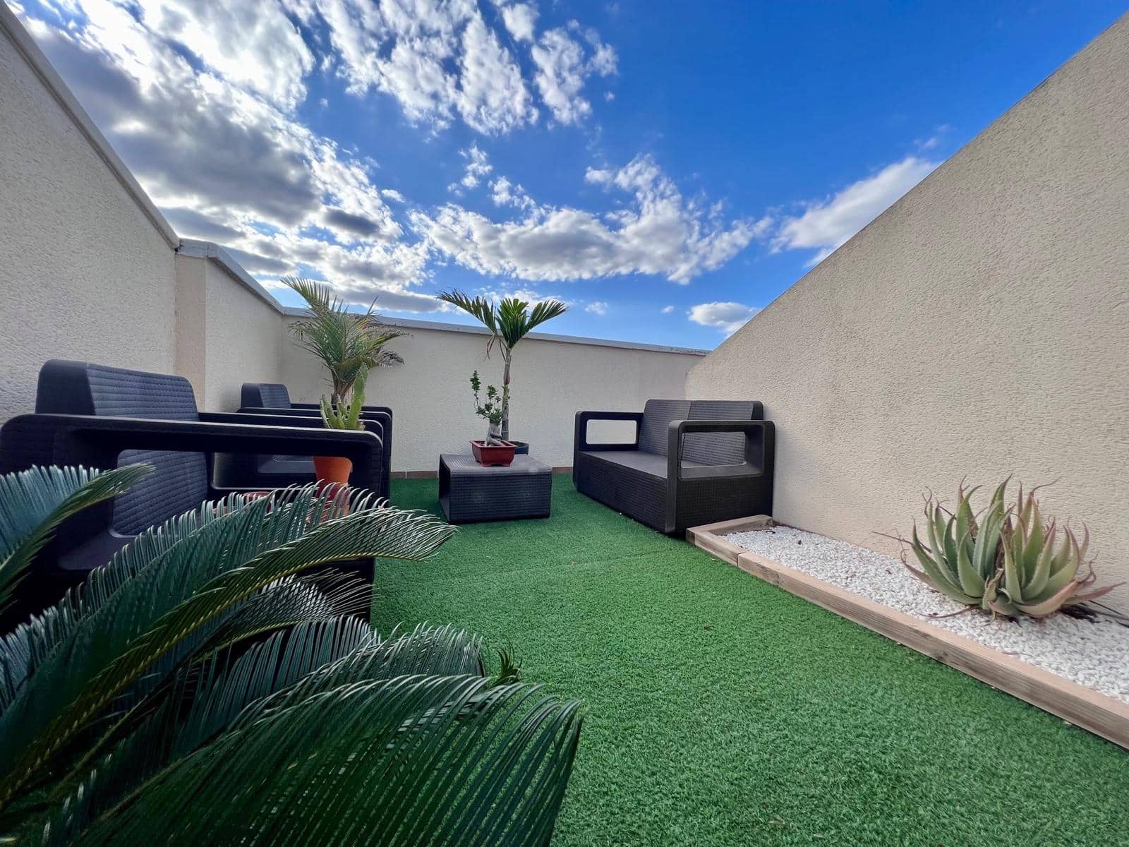 2 bedroom Penthouse for sale in San Pedro del Pinatar with pool garage - € 169,000 (Ref: 9413259)