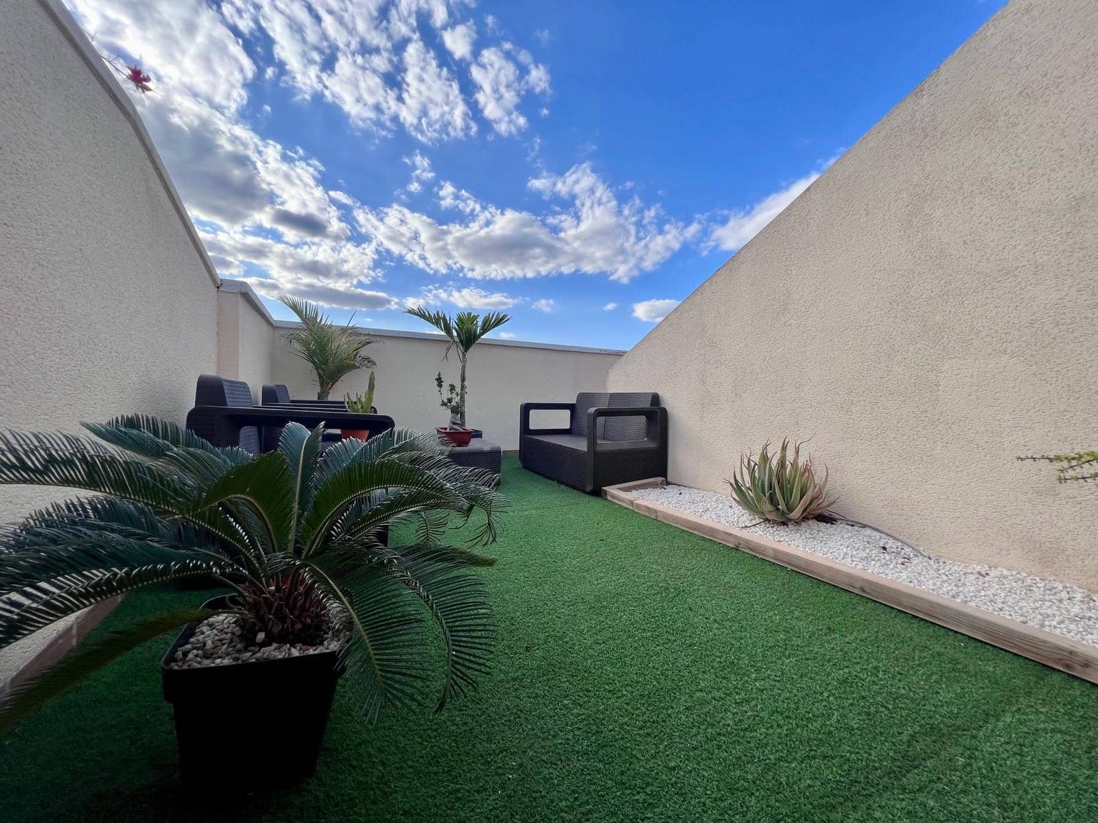 2 bedroom Penthouse for sale in San Pedro del Pinatar with pool garage - € 169,000 (Ref: 9413259)