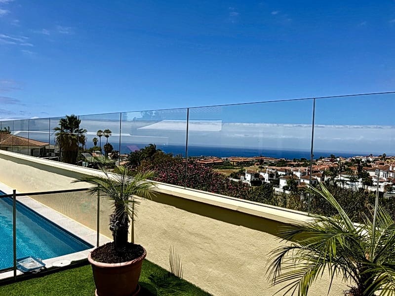 4 soverom Villa til salgs i Puerto de la Cruz med svømmebasseng garasje - € 1 199 000 (Ref: 10076780)