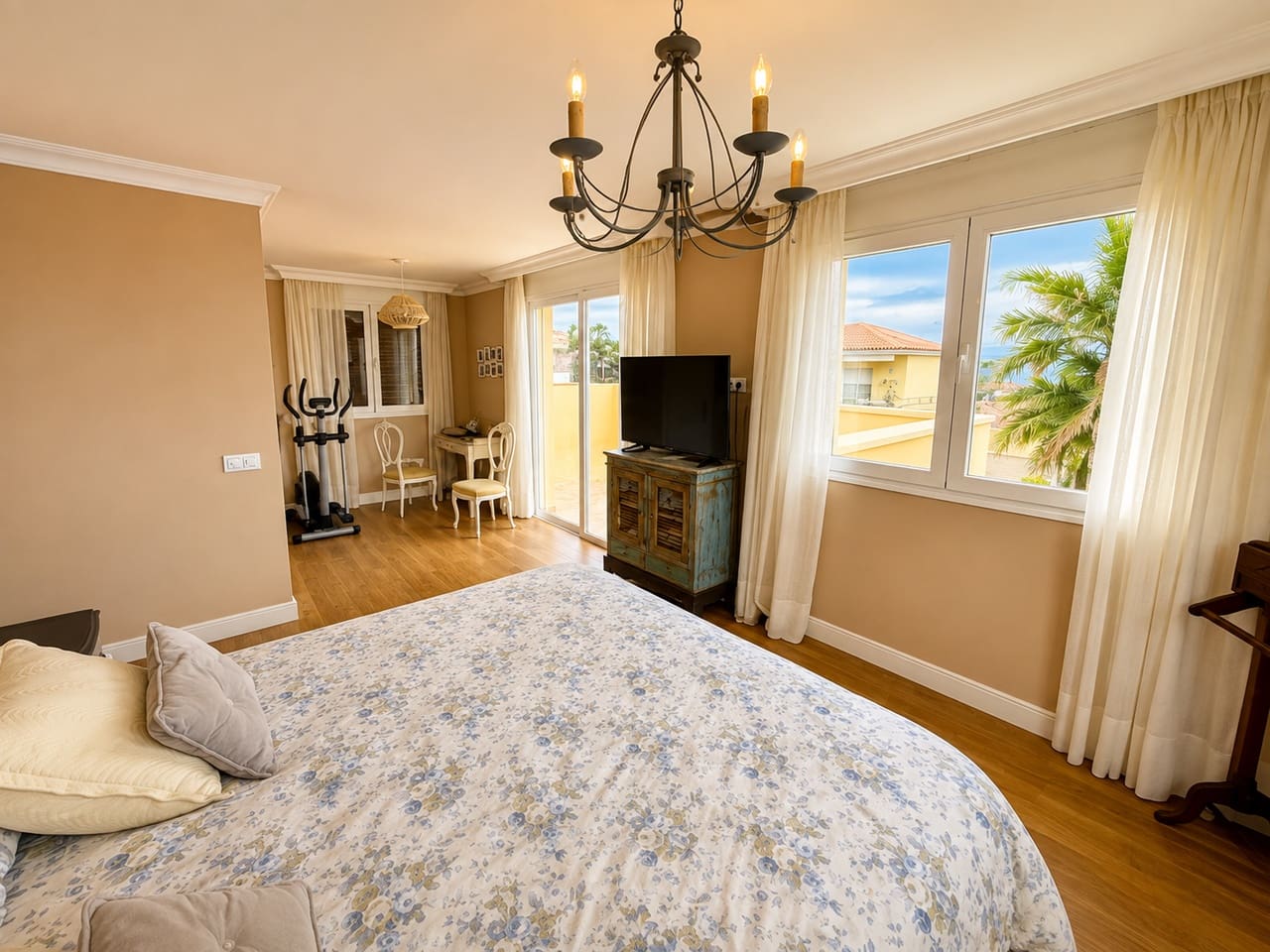4 soverom Villa til salgs i Puerto de la Cruz med svømmebasseng garasje - € 1 199 000 (Ref: 10076780)