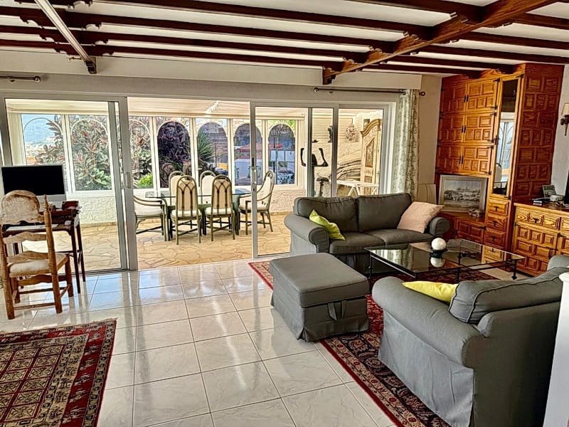 2 soveværelse Villa til leje i Los Realejos med swimmingpool garage - € 2.450 (Ref: 9246064)