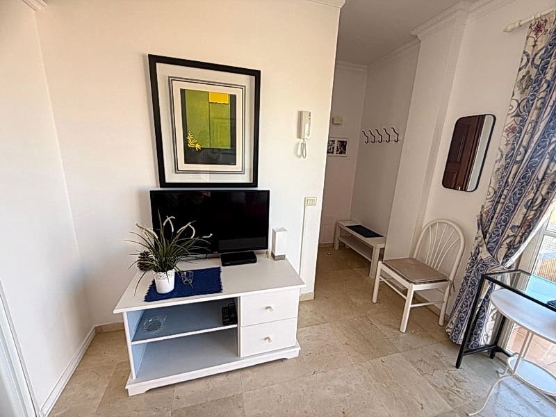 2 bedroom Apartment for rent in Puerto de la Cruz with pool garage - € 1,300 (Ref: 9324810)