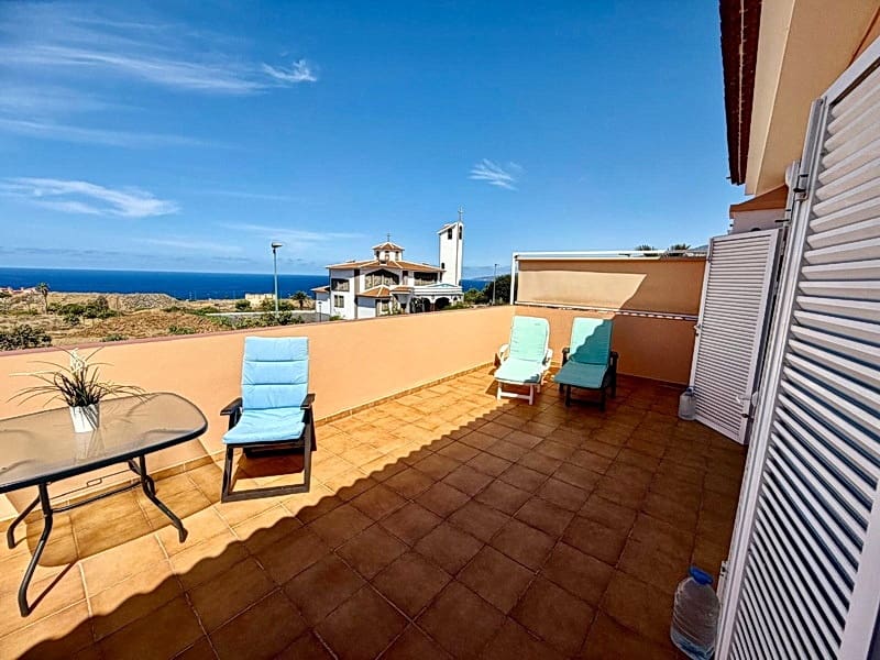 2 bedroom Apartment for rent in Puerto de la Cruz with pool garage - € 1,300 (Ref: 9324810)