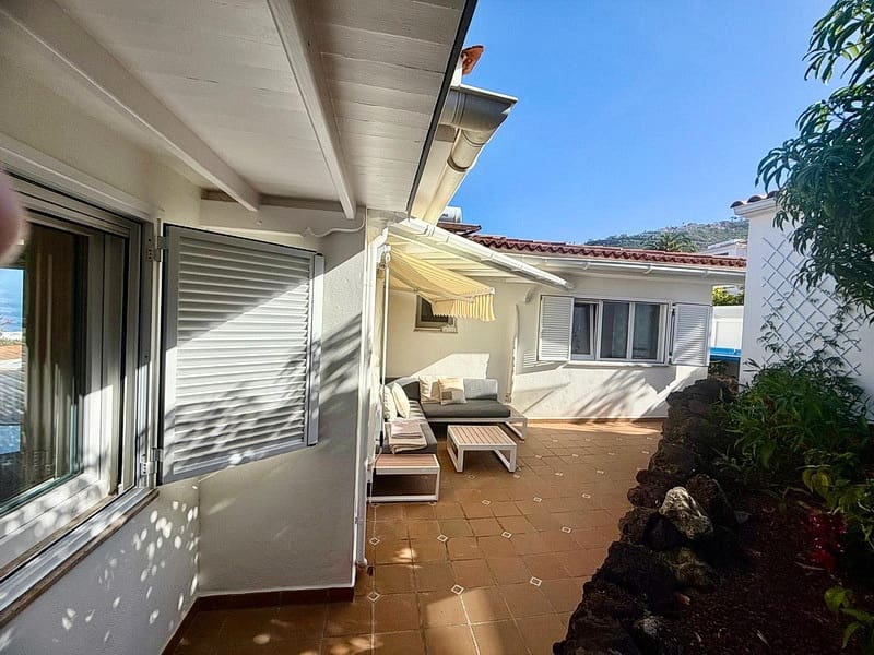 3 soverom Bungalow til salgs i El Sauzal med svømmebasseng garasje - € 780 000 (Ref: 9450832)